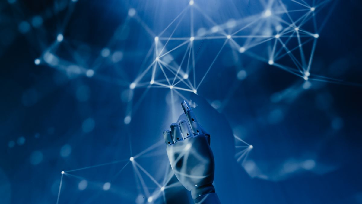 聚鑫汇|【城市竞技场：当棋盘纹路邂逅绿茵场轨迹】